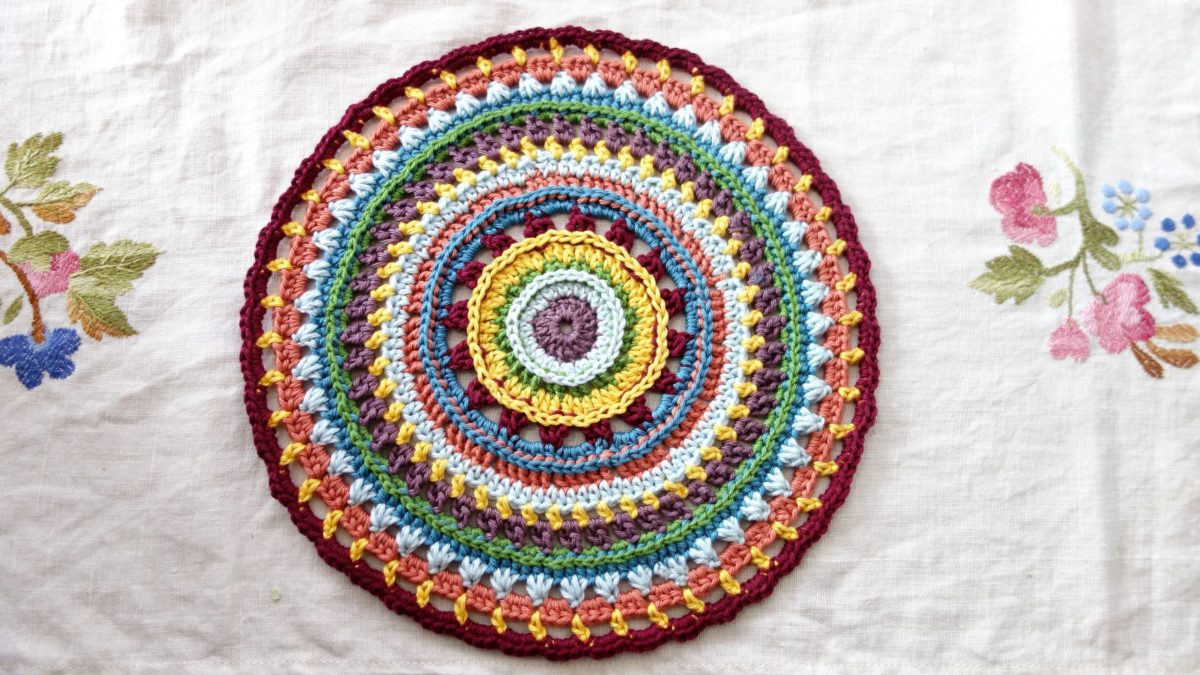 how to crochet mandala free pattern
