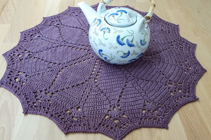 easy crochet doily pattern - Copy