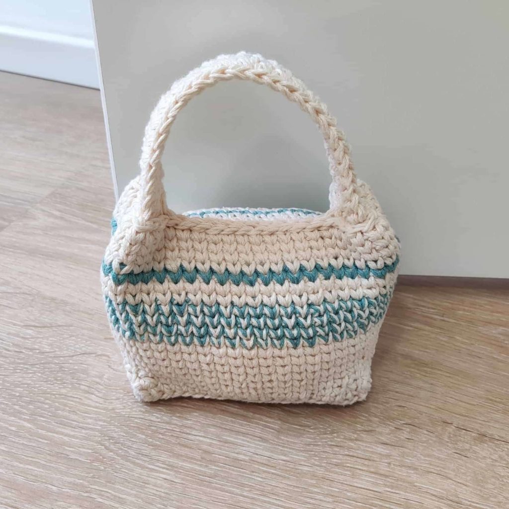 50+ Quick & Modern Crochet Gifts For Mom - Zamiguz