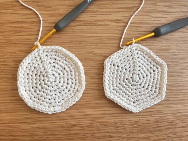 how to crochet a flat circle