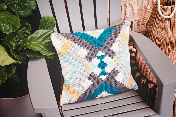 Quilted-Crochet-Pillow-free-pattern