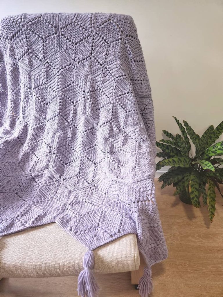 this is a photo of free Crochet hexagon blanket pattern - Made by Gootie