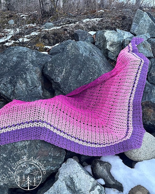 elegant triangle shawl crochet pattern