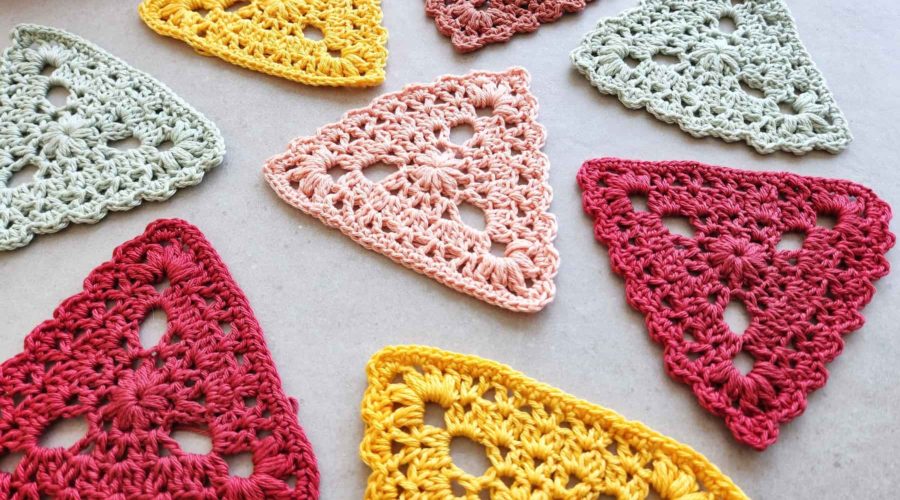 this is a photo of free crochet garland pattern made by gootie