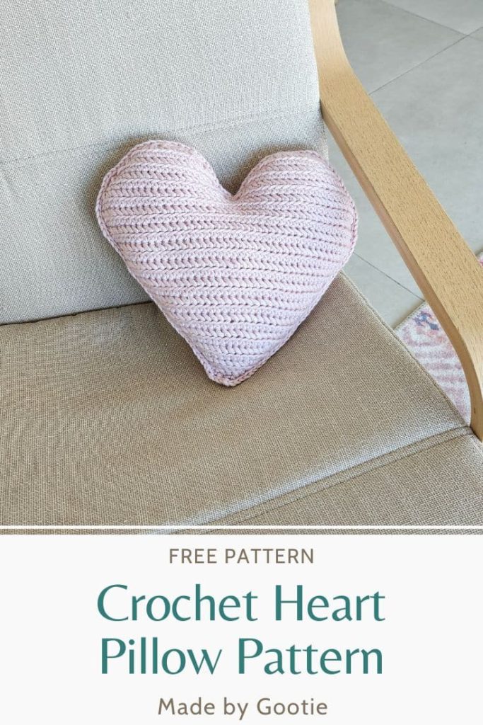 this is a photo of large crochet heart pillow pattern free made by gootie