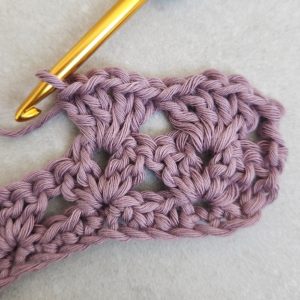 Iris Stitch Crochet Free Tutorial - Made by Gootie