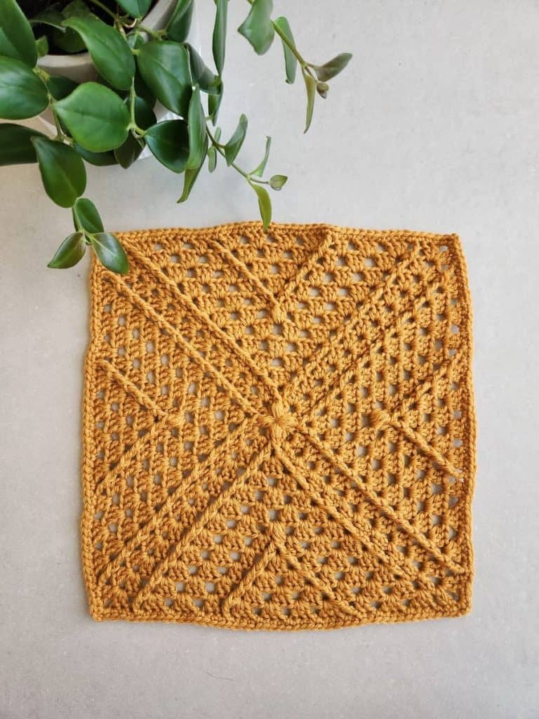 unique granny square pattern made by gootie