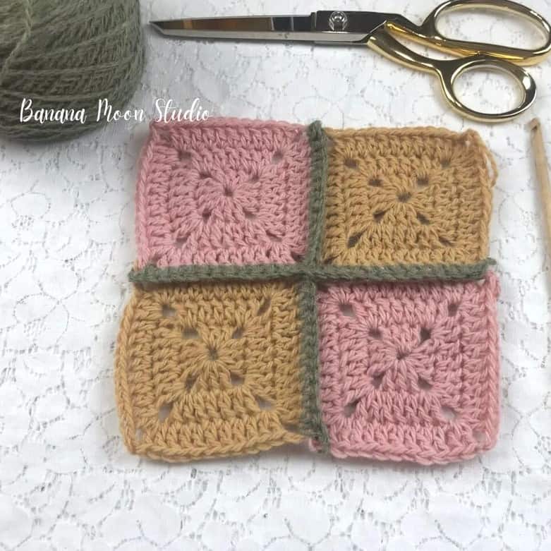 joining crochet squares with single crochet