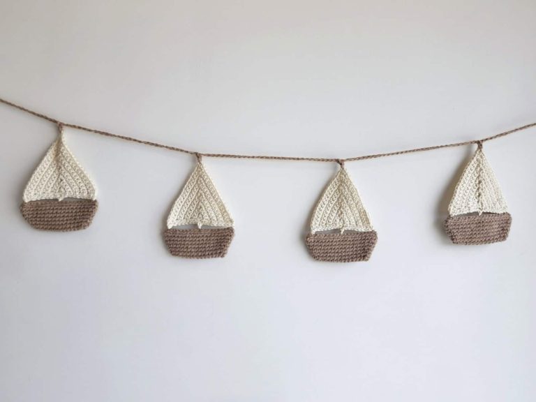 how to crochet a boat