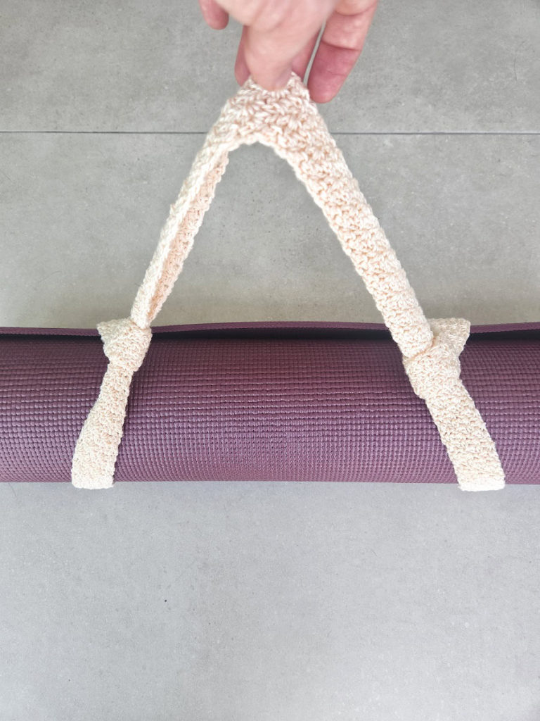 crochet yoga mat strap made by gootie