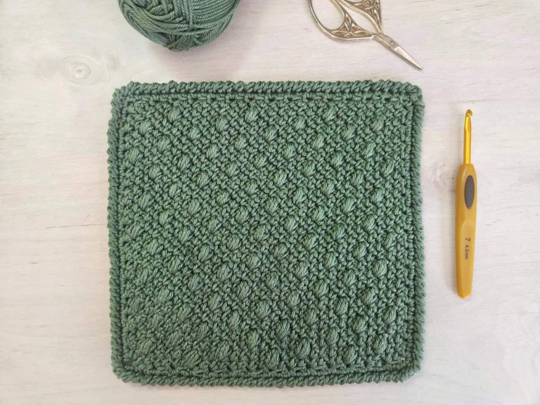 free crochet washcloth pattern made by gootie