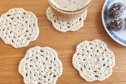 free crochet coasters pattern made by gootie