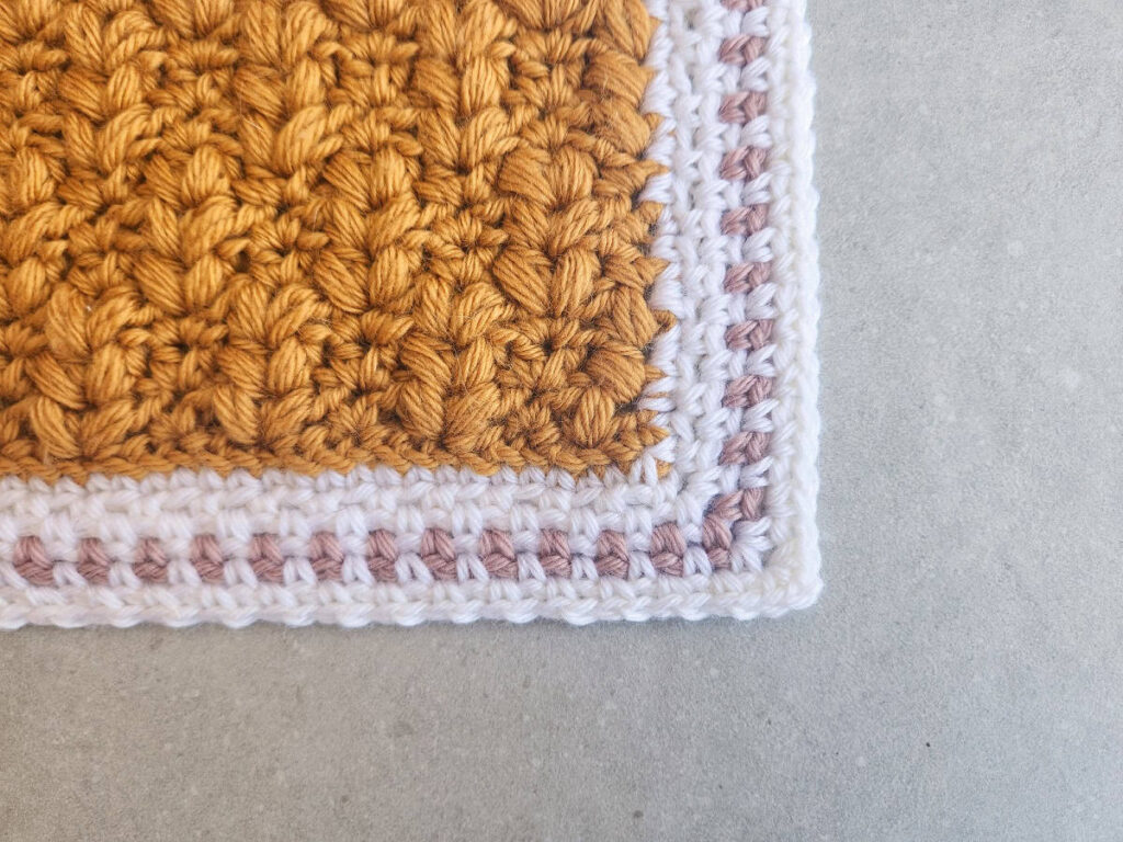 moss stitch border crochet pattern made by gootie 