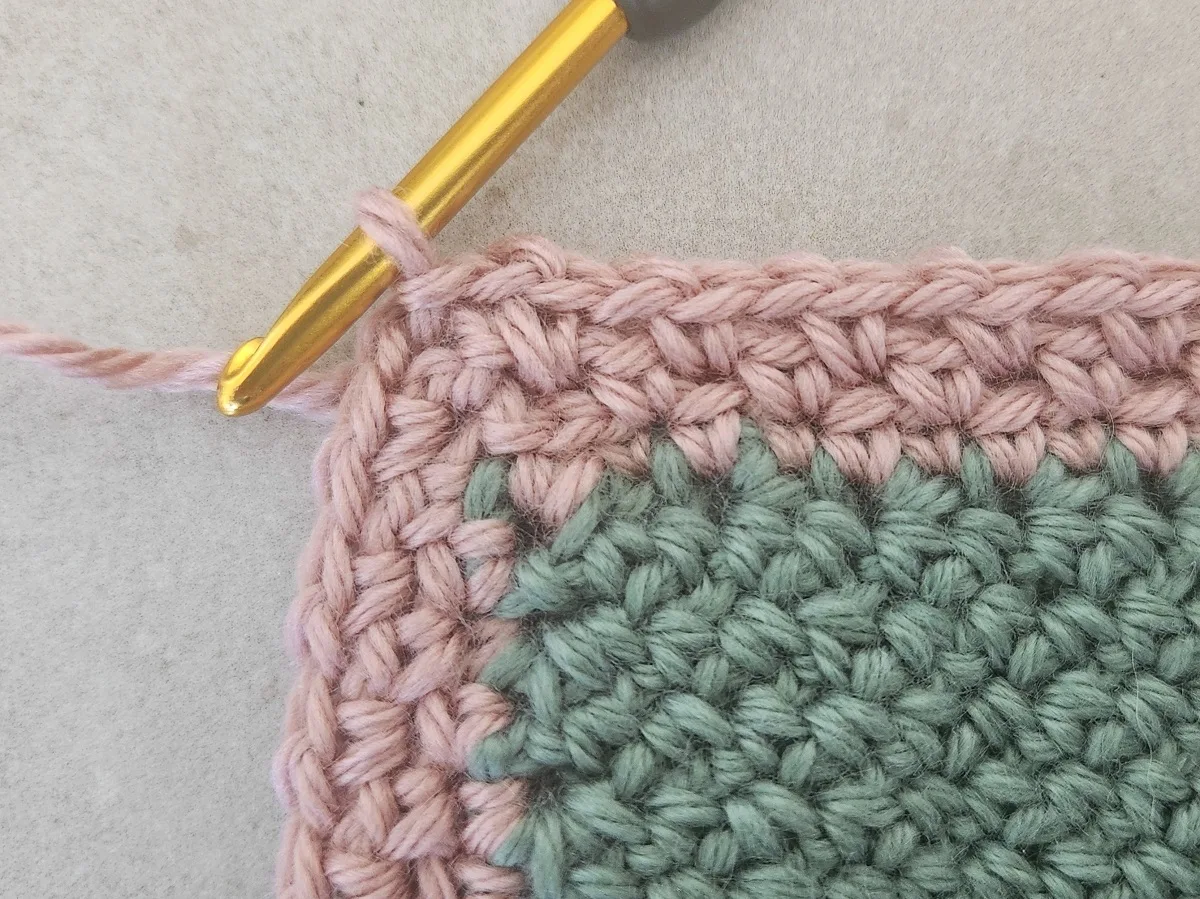 Moss Stitch Border - Simple Crochet Border for Blankets - Made by